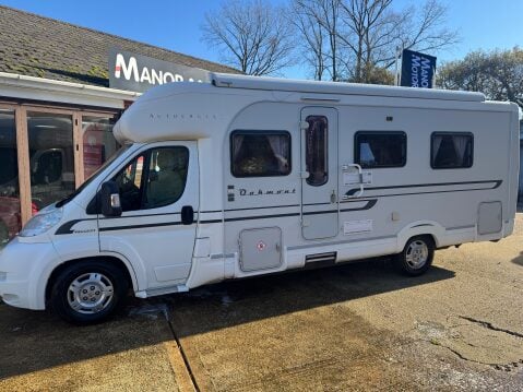 Autocruise Oakmont ISLAND BEDROOM, 4 BERTH COACH BUILT 1