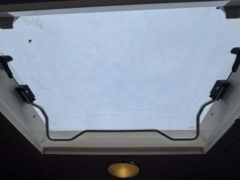 Elddis Autoquest 155 LOW PROFILE 2 BERTH COACH BUILT 14