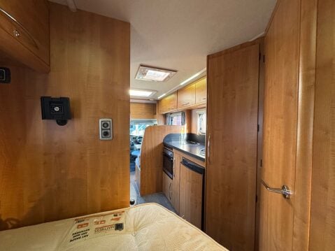 Auto-Trail Tribute T-715 SPORT EDITION FIXED BED LOW PROFILE 23