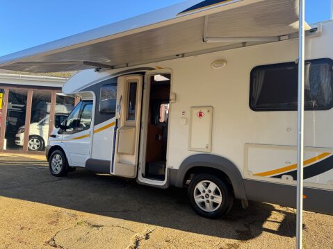 Auto-Trail Tribute T-715 SPORT EDITION FIXED BED LOW PROFILE 27