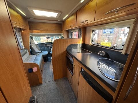 Auto-Trail Tribute T-715 SPORT EDITION FIXED BED LOW PROFILE 24