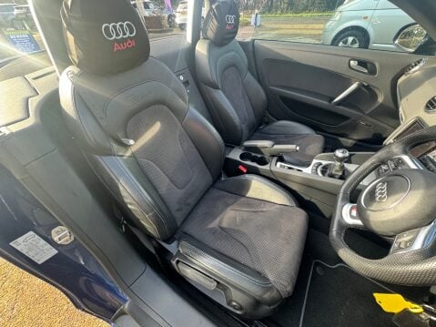 Audi TT TFSI BLACK EDITION ROADSTER 17