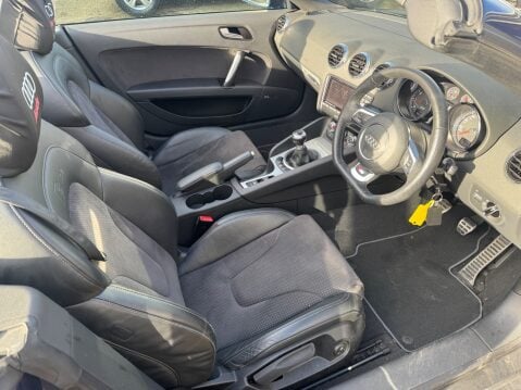 Audi TT TFSI BLACK EDITION ROADSTER 12