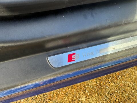 Audi TT TFSI BLACK EDITION ROADSTER 16