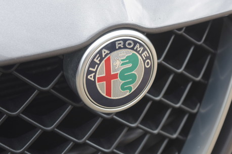 Alfa Romeo Giulia V6 BITURBO QUADRIFOGLIO 6