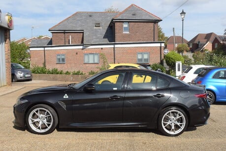 Alfa Romeo Giulia V6 BITURBO QUADRIFOGLIO 18