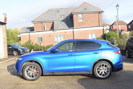 Alfa Romeo Stelvio TB MILANO EDIZIONE 15