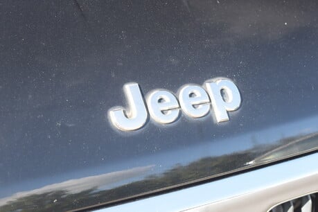 Jeep Cherokee LIMITED CRD 5