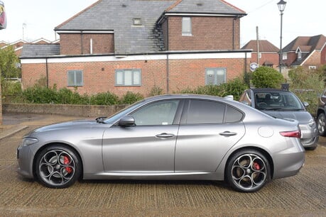 Alfa Romeo Giulia TB VELOCE 11