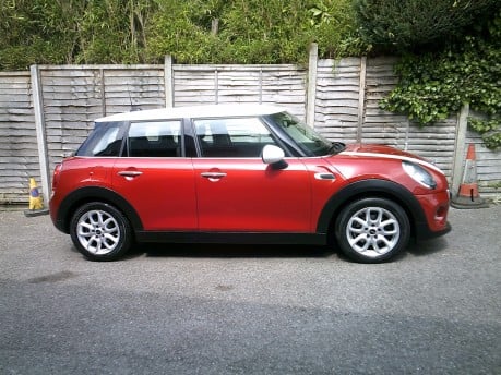 Mini Hatch COOPER ONLY 33,000 MILES FROM NEW 4