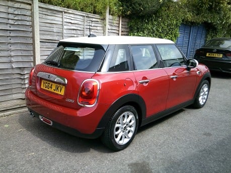 Mini Hatch COOPER ONLY 33,000 MILES FROM NEW 2