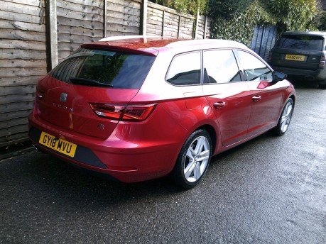 SEAT Leon TSI FR TECHNOLOGY DSG ONLY 38,000 MILES FROM NEW 2