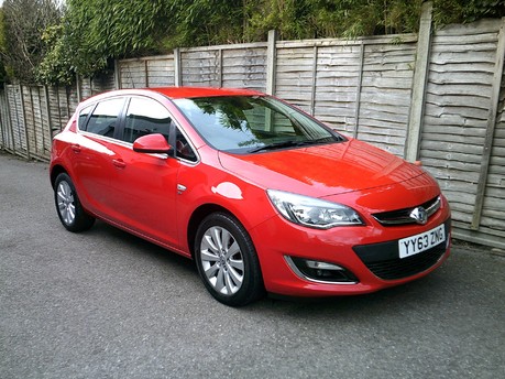 Vauxhall Astra ELITE CDTI ONLY 36,000 MILES FROM NEW