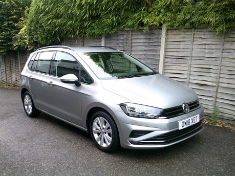 Volkswagen Golf SV SE NAVIGATION TSI BLUEMOTION DSG ONLY 32,000 MILES FROM NEW 1