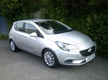 Vauxhall Corsa SE ONLY 12,000 MILES FROM NEW 1