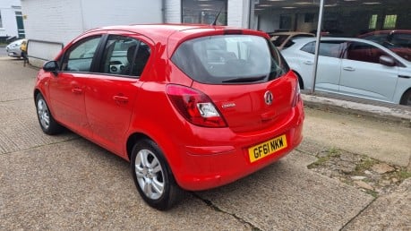 Vauxhall Corsa EXCLUSIV AC ONLY 20,000 MILES FROM NEW 16