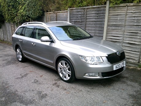 Skoda Superb ELEGANCE TSI ONLY 41,000 MILES FROM NEW