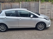 Toyota Yaris VVT-I ICON ONLY 10,000 MILES FROM NEW 2