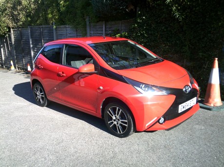 Toyota Aygo VVT-I X-PRESSION ONLY 47,000 MILES FROM NEW 1