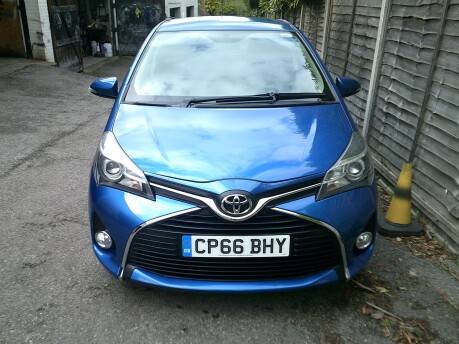 Toyota Yaris VVT-I ICON M-DRIVE S ONLY 22,000 MILES FROM NEW 5