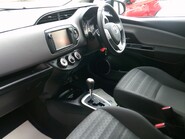 Toyota Yaris VVT-I ICON M-DRIVE S ONLY 22,000 MILES FROM NEW 13