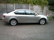 Skoda Octavia ELEGANCE TSI DSG ONLY 33,000 MILES FROM NEW 4