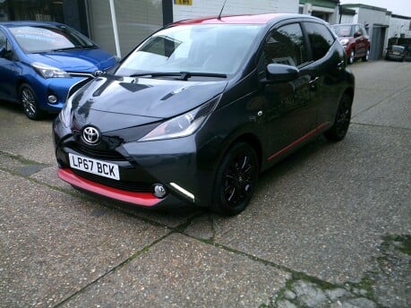 Toyota Aygo VVT-I X-PRESS X-SHIFT ONLY 11,000 MILES FROM NEW 11