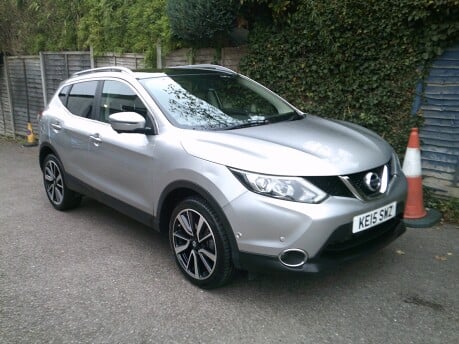 Nissan Qashqai TEKNA DIG-T XTRONIC THIS VEHICLE IS A CATEGORY S INSURANCE LOSS 1