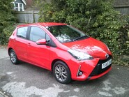 Toyota Yaris VVT-I ICON ONLY 13,000 MILES FROM NEW 1