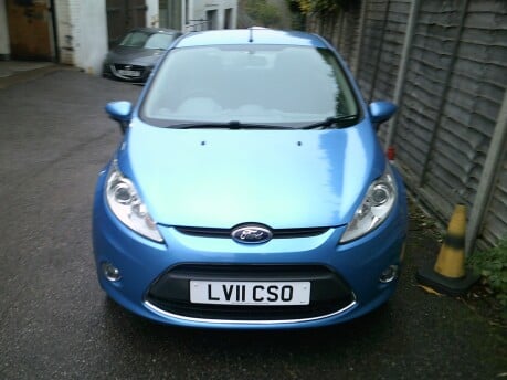 Ford Fiesta ZETEC ONLY 72,000 MILES FROM NEW 5