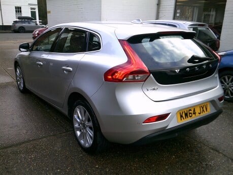 Volvo V40 D2 SE LUX ONLY 95,000 MILES FROM NEW 16