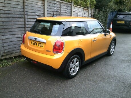 Mini Hatch COOPER ONLY 35,000 MILES FROM NEW 2