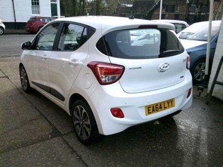 Hyundai i10 PREMIUM ONLY 25,000 MILES FROM NEW 15