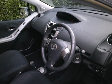 Toyota Yaris TR VVT-I MM ONLY 85,000 MILES FROM NEW 3