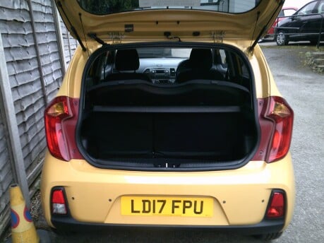 Kia Picanto SE ONLY 13,000 MILES FROM NEW 7