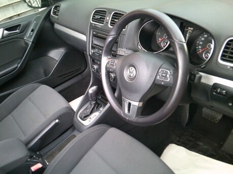 Volkswagen Golf SE TDI BLUEMOTION TECHNOLOGY DSG ONLY 51,000 MILES FROM NEW 3