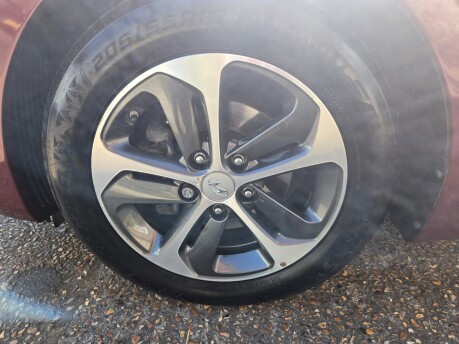Hyundai i30 SE NAV ONLY 30,000 MILES FROM NEW 18