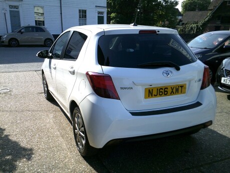 Toyota Yaris VVT-I ICON M-DRIVE S ONLY 49,000 MILES FROM NEW 15