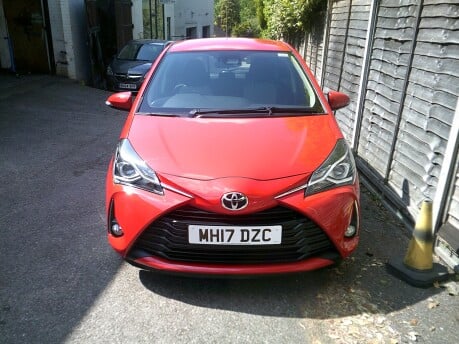 Toyota Yaris VVT-I ICON ONLY 39,000 MILES FROM NEW 5