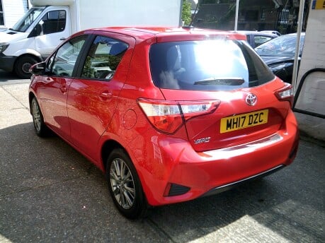 Toyota Yaris VVT-I ICON ONLY 39,000 MILES FROM NEW 15