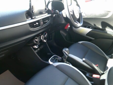 Kia Picanto X-LINE ONLY 21,000 MILES FROM NEW 13