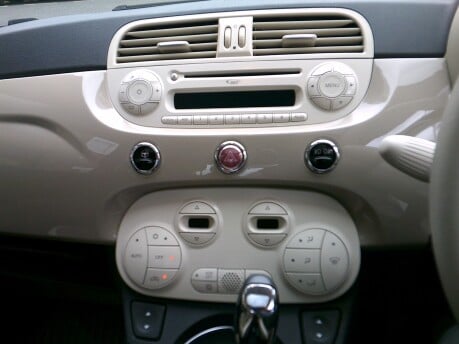 Fiat 500 CULT DUALOGIC ONLY 24,000 MILES FROM NEW 18