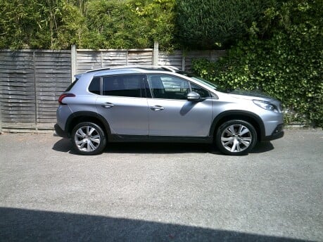 Peugeot 2008 PURETECH S/S ALLURE ONLY 18,000 MILES FROM NEW 4