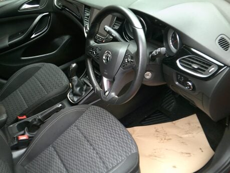 Vauxhall Astra SRI NAV CDTI ECOFLEX S/S ONLY 75,000 MILES FROM NEW 3