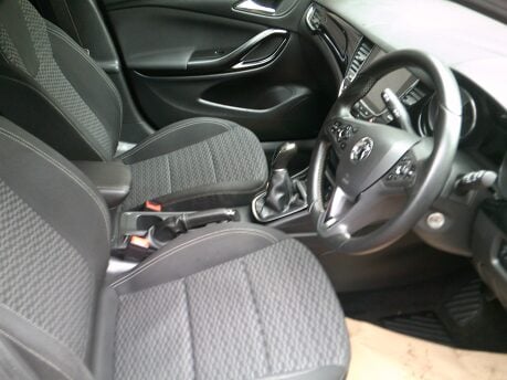 Vauxhall Astra SRI NAV CDTI ECOFLEX S/S ONLY 75,000 MILES FROM NEW 8