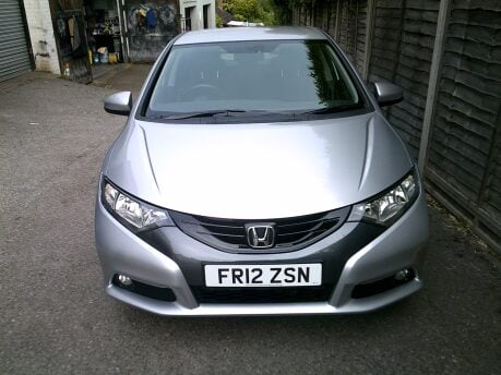 Honda Civic I-VTEC ES ONLY 15,000 MILES FROM NEW 5