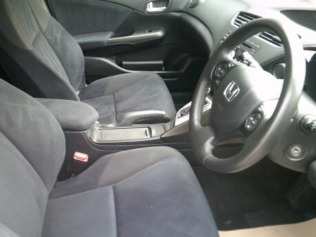 Honda Civic I-VTEC ES ONLY 15,000 MILES FROM NEW 10
