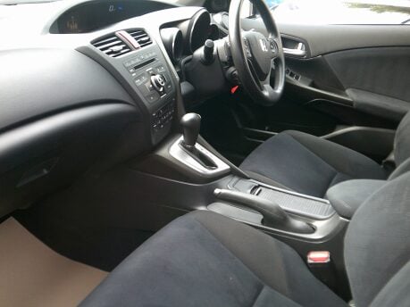 Honda Civic I-VTEC ES ONLY 15,000 MILES FROM NEW 15