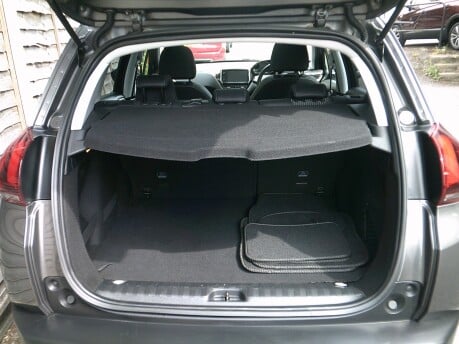 Peugeot 2008 PURETECH S/S ALLURE PREMIUM ONLY 17,000 MILES FROM NEW 7