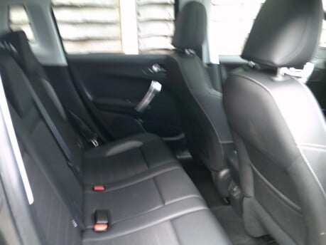 Peugeot 2008 PURETECH S/S ALLURE PREMIUM ONLY 17,000 MILES FROM NEW 10
